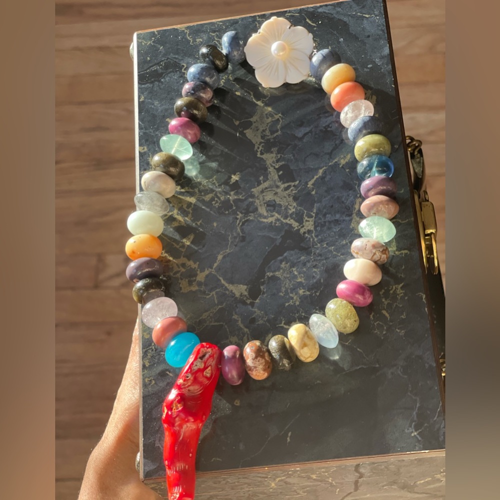 Stunning large gemstone necklace